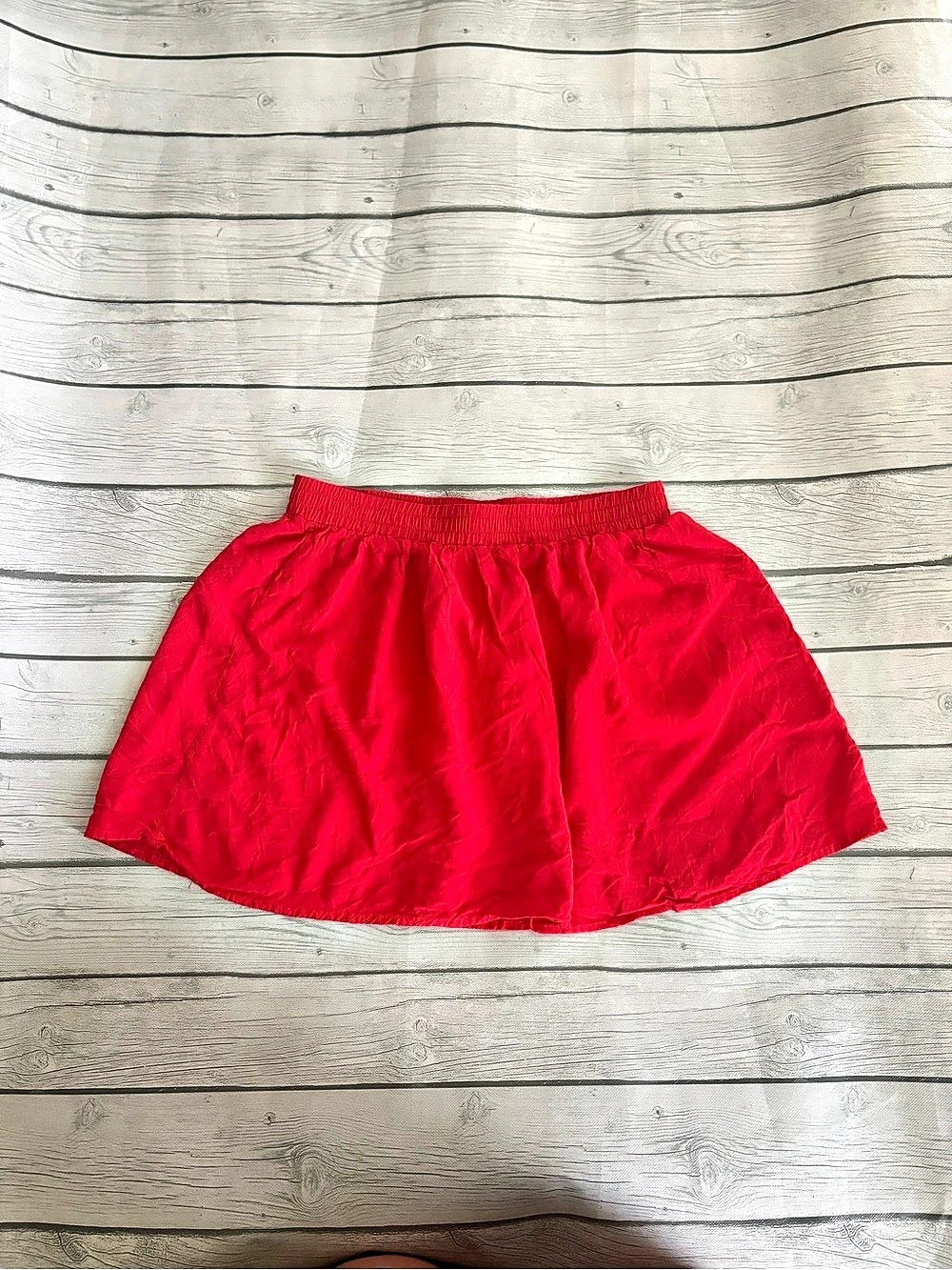 Forever 21 Red Circle Skirt Size Medium Like New